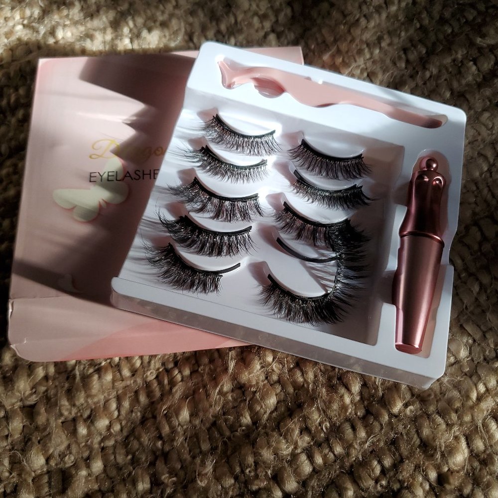 Magnetic eyelashes with eyeliner 5x set